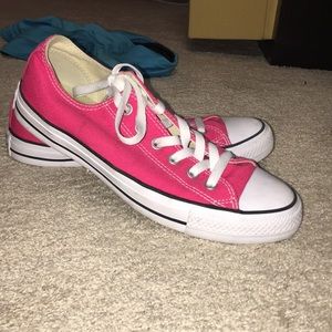 Pink converse